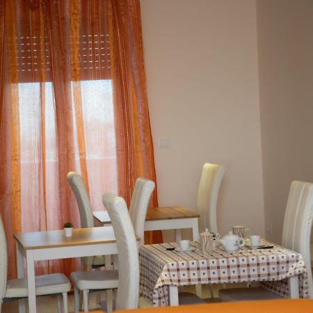 B&B Miramare Suite ตารันโต ภายนอก รูปภาพ