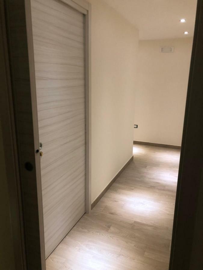 B&B Miramare Suite ตารันโต ภายนอก รูปภาพ