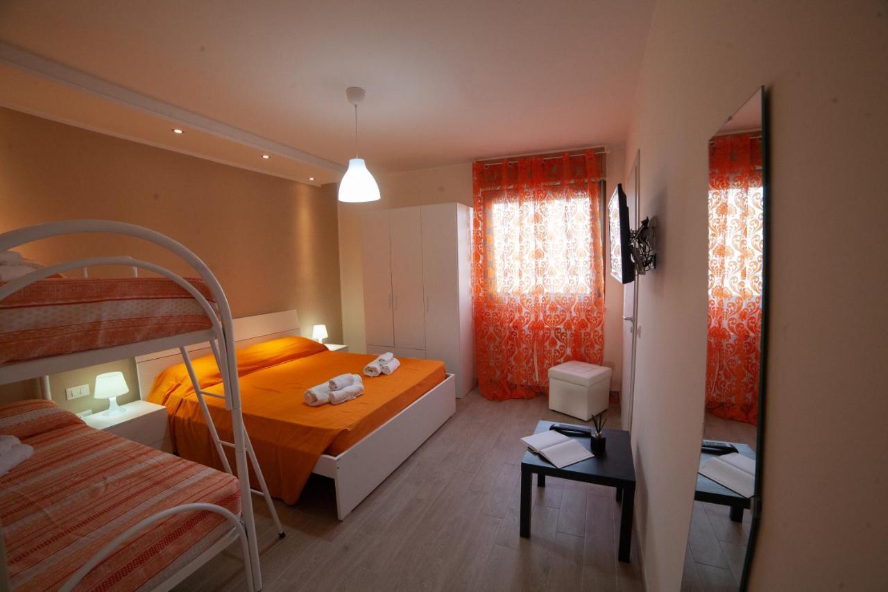 B&B Miramare Suite ตารันโต ภายนอก รูปภาพ